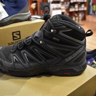 Black Salomon boot