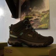  Keen Hiking Boots